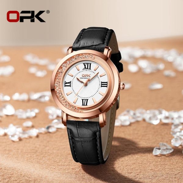 OPK Jam Tangan Wanita Original Fesyen Asal Baru untuk Kalis Air Gaya 2024 Korea Pergerakan Kuarza Mewah dengan Kotak Mewah with Box L8611 Watches Rotundity Material logam+kulit dalam stok Warna berbilang Pejabat parti pemberian hadiah Garanti 1 tahun