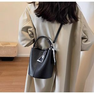 READY STOCK Large Capacity Tote Bag Women Fashion Crossbody Bag Handbag, Cheap Women Bag